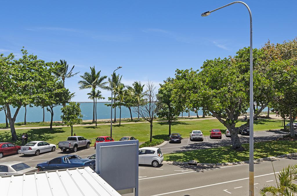 Strand Motel Townsville Kamer foto
